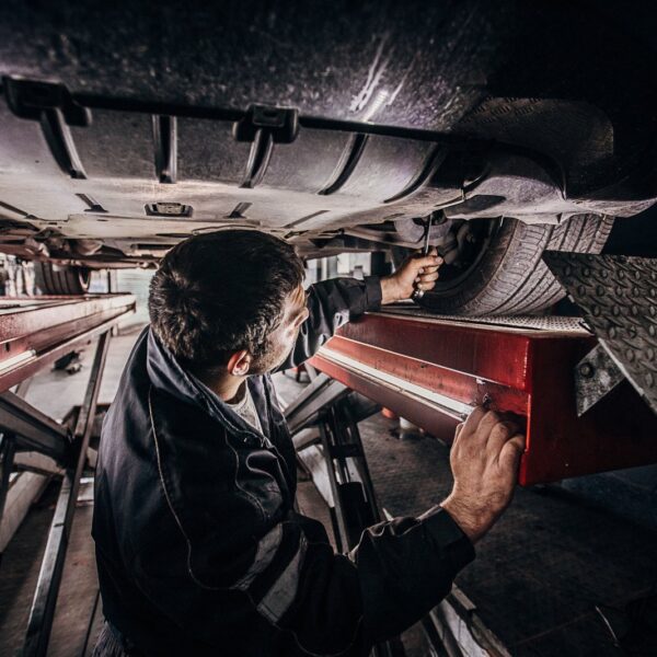 Przyszłość motoryzacyjnych rallycrossów: elektryczne wyścigi na horyzoncie?