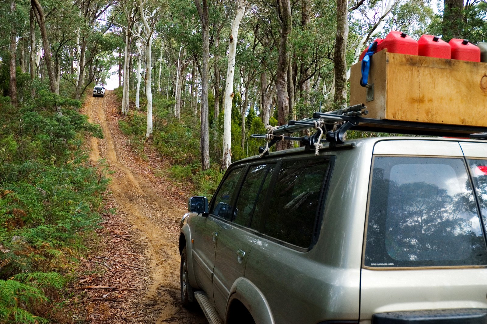 Jakie są zalety i wady korzystania z samochodów z napędem na cztery koła w codziennym użytkowaniu?