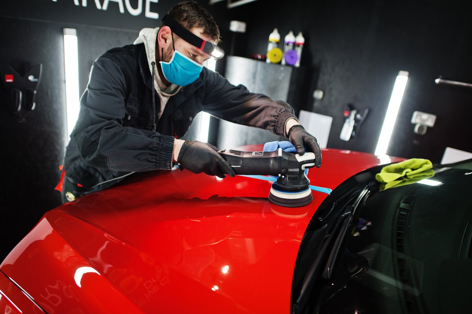 Jakie są najlepsze metody detailingu samochodowego i jak je stosować w domowych warunkach?