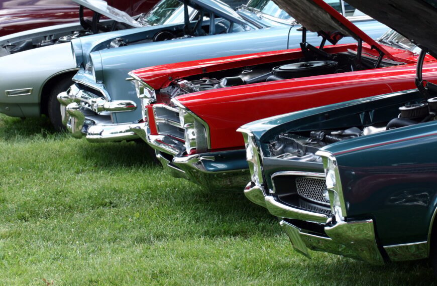 Sztuka restomod: jak klasyczne samochody zyskują nowe życie dzięki nowoczesnym technologiom?